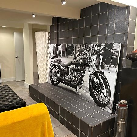 Cypress: Private Bedroom/Bathroom/Office, With Shared Pool, Hot Tub North Vancouver Ngoại thất bức ảnh